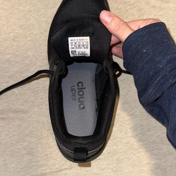 Adidas Black Running Shoes - Picture 3 of 5